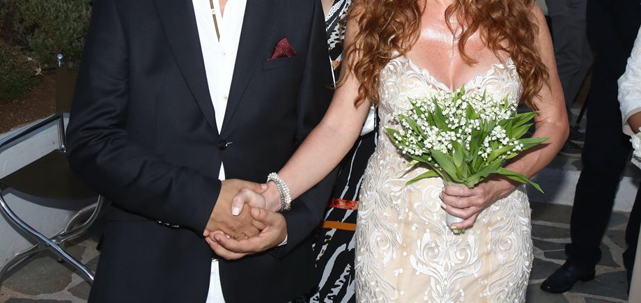Γάμος με λαμπερούς καλεσμένους, για το ζευγάρι της ελληνικής showbiz