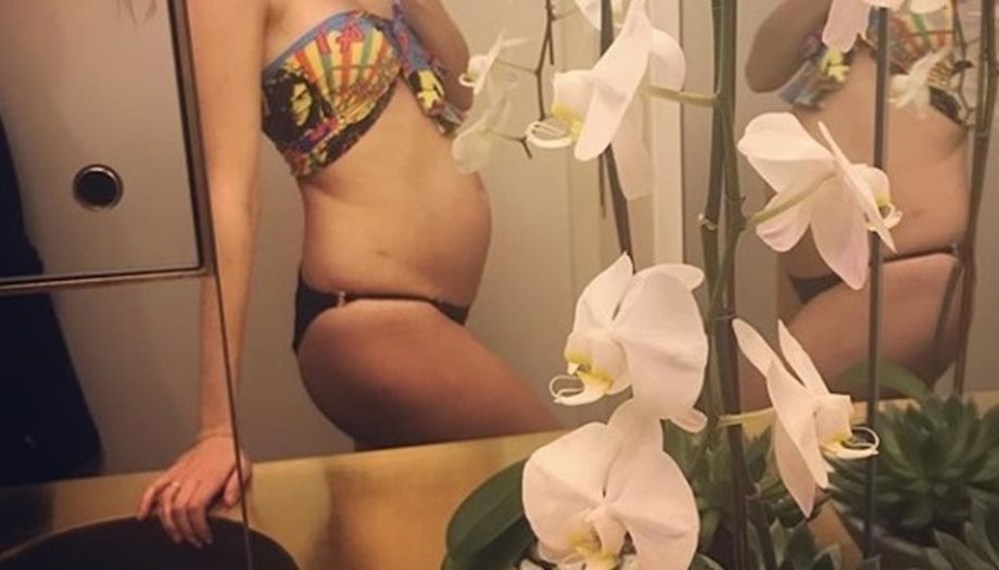 Ανακοίνωσε τη δεύτερη εγκυμοσύνη της με μια φωτογραφία στο Instagram