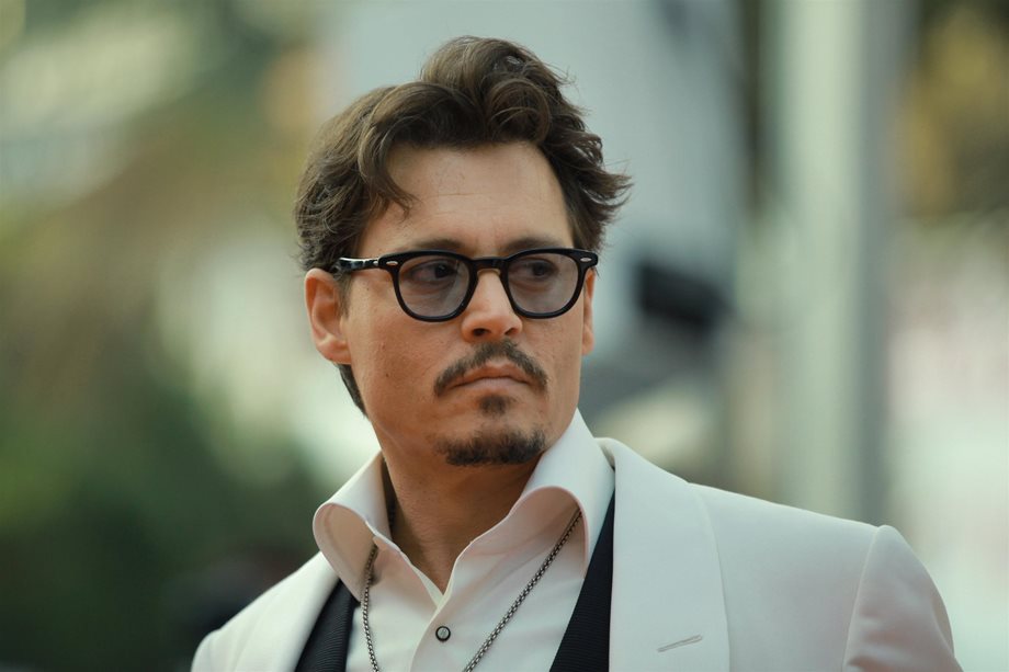 Ο Johnny Depp περνάει δύσκολα οικονομικά - Απέλυσε μάνατζέρ του!