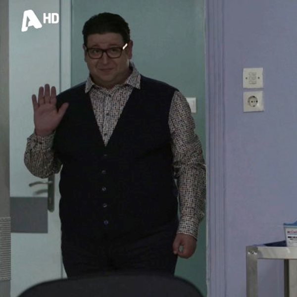 Σασμός: Ο Τόλης επέστρεψε και επισκέφθηκε τον Αστέρη στο νοσοκομείο και το Twitter υποδέχτηκε τον αγαπημένο του ισοβίτη θερμά
