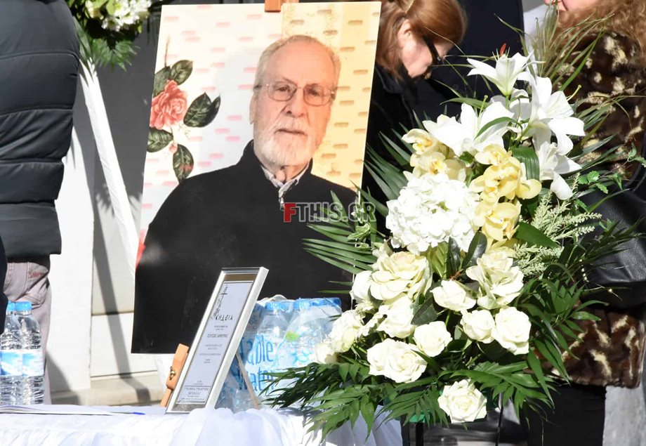 Δημήτρης Τσούτσης: Θλίψη στην κηδεία του ηθοποιού (Φωτογραφίες)