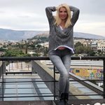 Η Ελένη Μενεγάκη πήγε βόλτα στο κέντρο της Αθήνας και συνάντησε τυχαία την…