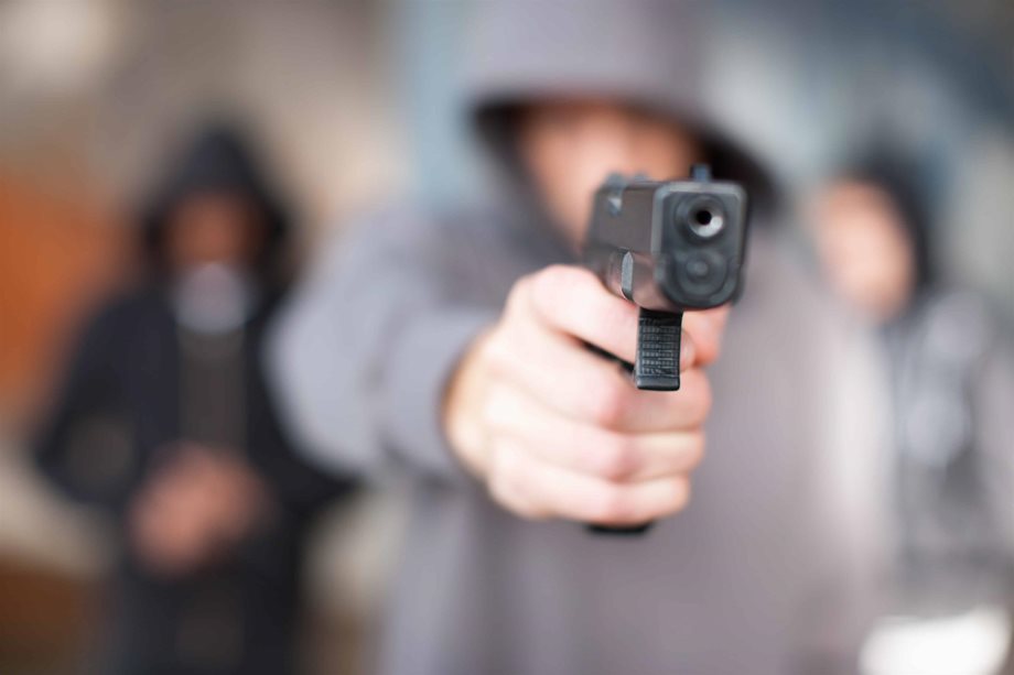 Σοκ: Πυροβόλησαν και σκότωσαν 30χρονο ηθοποιό έξω από το διαμέρισμα της συντρόφου του