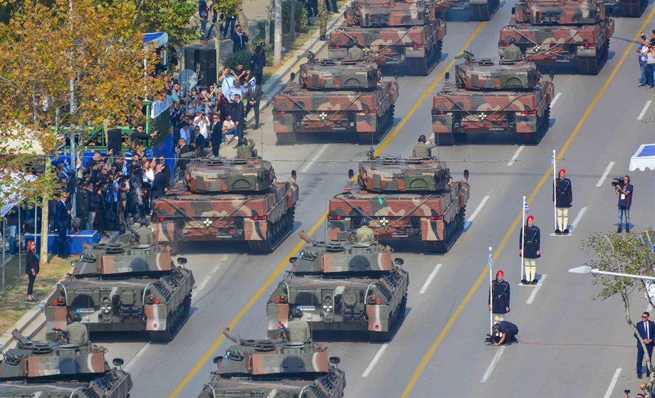 Κορονοϊός: Ακυρώνονται οι μαθητικές και στρατιωτικές παρελάσεις της 25ης Μαρτίου 