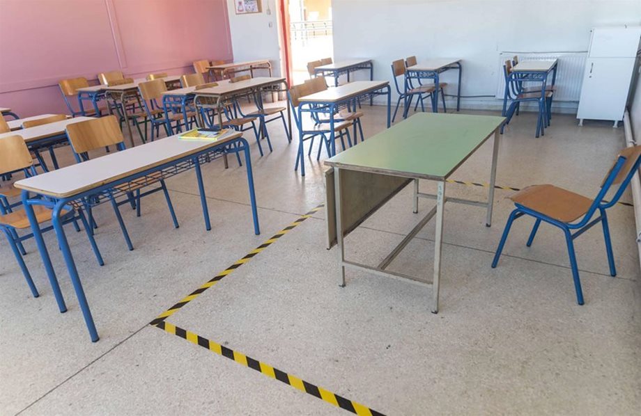 Σχολεία: Επιστρέφουν στα θρανία Γυμνάσιο και Α', Β΄ Λυκείου – Οι κανόνες και τα μέτρα προστασίας