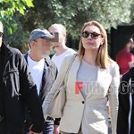 Paparazzi: Ο Νίκος Ευαγγελάτος και η Τατιάνα Στεφανίδου στο κέντρο της Αθήνας με τον 18χρονο γιο τους