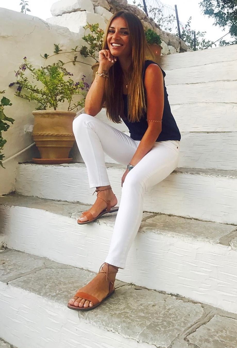 Η Ελένη Τσολάκη δημοσίευσε την πρώτη φωτογραφία της με μαγιό από τις φετινές της διακοπές