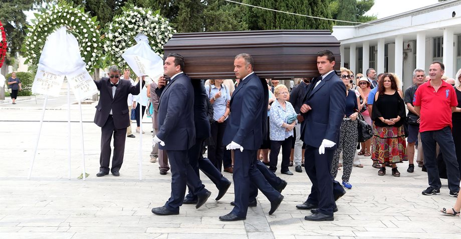 H κηδεία του Αλέξανδρου Βέλιου - Φωτογραφίες 