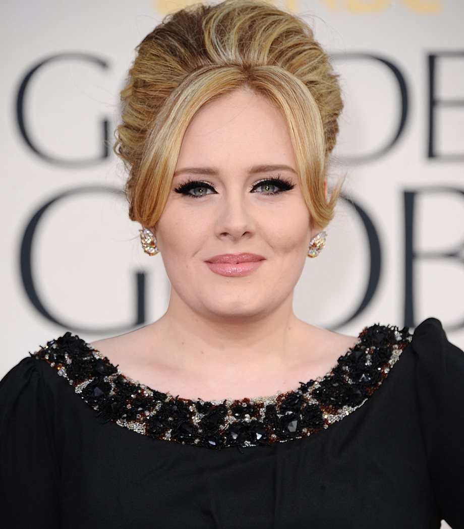 Πώς η Adele κατάφερε να "θεραπεύσει" χωρίς φάρμακα και χειρουργείο τη δισκοπάθεια