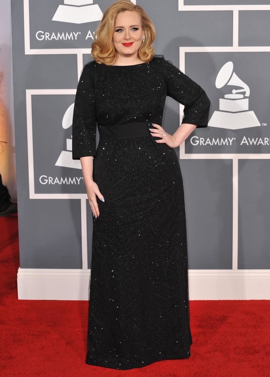 Adele: Ποζάρει με μπικίνι μετά την μεγάλη απώλεια κιλών