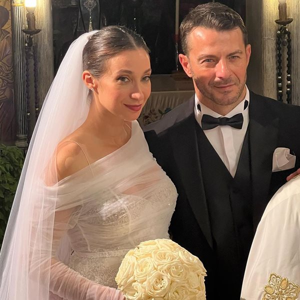 Παντρεύτηκαν ο Γιώργος Αγγελόπουλος και η Δήμητρα Βαμβακούση! (Φωτό & Βίντεο)