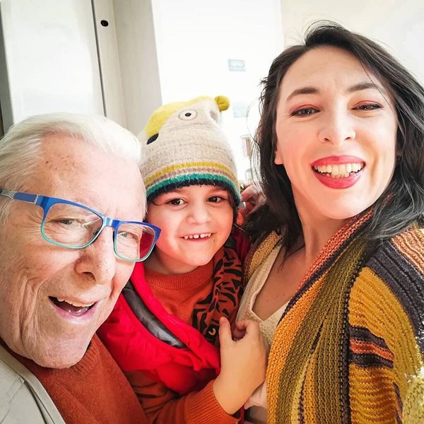 Αλίκη Κατσαβού: Η ανάρτηση στο instagram με τον Κώστα Βουτσά και τον γιο τους