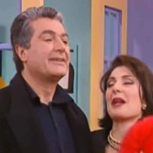Κωνσταντίνου και Ελένης: Θυμάστε τον σύζυγο της αδερφής του Κατακουζηνού; Δεν θα πιστεύετε ποια πασίγνωστη ηθοποιός είναι η σύντροφός του!