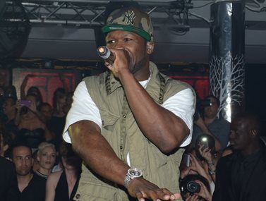  50 Cent: Έντονες αντιδράσεις για την εμφάνισή του στη Μύκονο – Αυτό είναι το ποσό που πήρε για 30 λεπτά που τραγούδησε