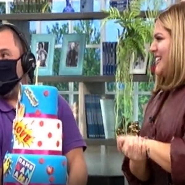 Δανάη Μπάρκα: Έτσι γιόρτασε τα γενέθλιά της στο πλατό της εκπομπής της! (Video)