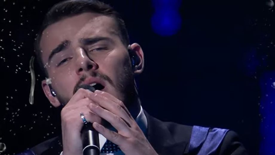 Eurovision 2022 Πολωνία: Ο ''βροχερός'' Krystian Ochman και το τραγούδι που είναι ανάμεσα στα φαβορί