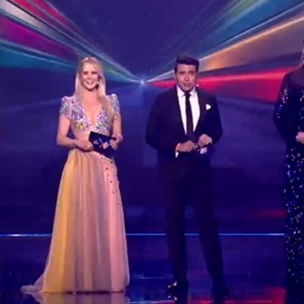 Eurovision – Ά Ημιτελικός: Η εντυπωσιακή έναρξη και οι 4 παρουσιαστές του φετινού διαγωνισμού