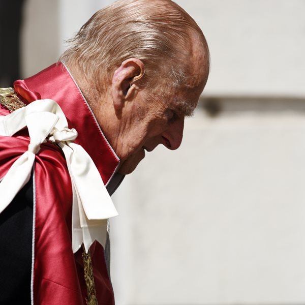 Πρίγκιπας Φίλιππος: Οι τελευταίες ημέρες, η κηδεία, η αντίδραση Harry-Meghan και το ελληνικό “αντίο”