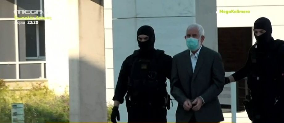 Πέτρος Φιλιππίδης: Έφτασε στα δικαστήρια - Συνεχίζεται η δίκη του ηθοποιού 