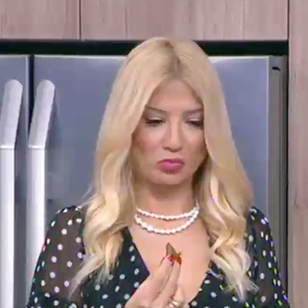 Φαίη Σκορδά: Έφαγε ωμό ντολμαδάκι on air- Δείτε τι συνέβη 