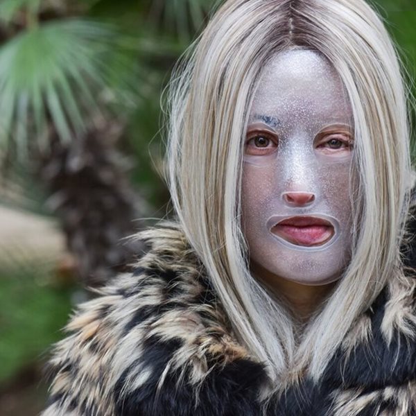  Ιωάννα Παλιοσπύρου: Δημοσίευσε φωτογραφία χωρίς μάσκα προστασίας και μακιγιάζ μέσα από το κέντρο αποκατάστασης 