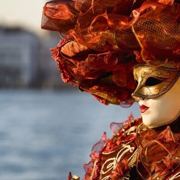 Ο Κοροναϊός “χτύπησε” και το καρναβάλι της Βενετίας – Ακυρώνονται οι εκδηλώσεις