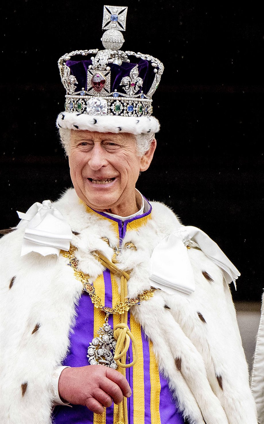 Βασιλιάς Κάρολος: Το πρώτο μήνυμα μετά την στέψη του  
