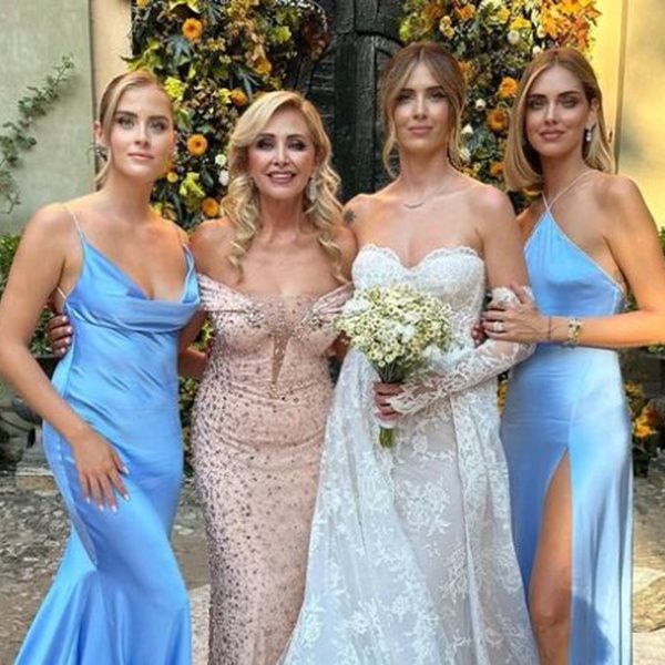 Κιάρα Φεράνι: Παντρεύτηκε η αδερφή της, Φραντσέσκα! Ο ονειρικός γάμος σε κάστρο της Ιταλίας (Φωτογραφίες)