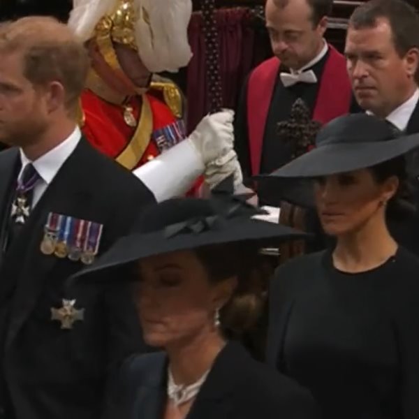 Κηδεία Βασίλισσας Ελισάβετ: Στο πλευρό του πρίγκιπα Χάρι η Μέγκαν Μαρκλ 