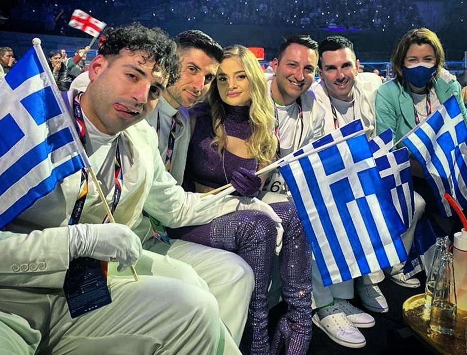 “Πρέπει κάποια στιγμή να βάζουμε Ελληνίδες στην Eurovision”