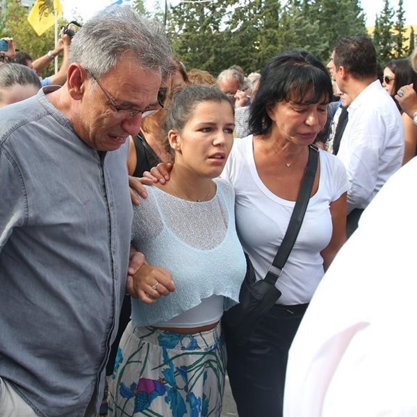 Μαρία Κλάρα Μαχαιρίτσα: Η συγκινητική ανάρτηση για τα δύο χρόνια από τον θάνατο του πατέρα της, Λαυρέντη