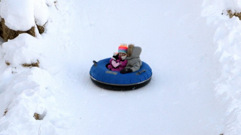 Το χιονοδρομικό γέμισε από τα παιδιά της διάσημης οικογένειας