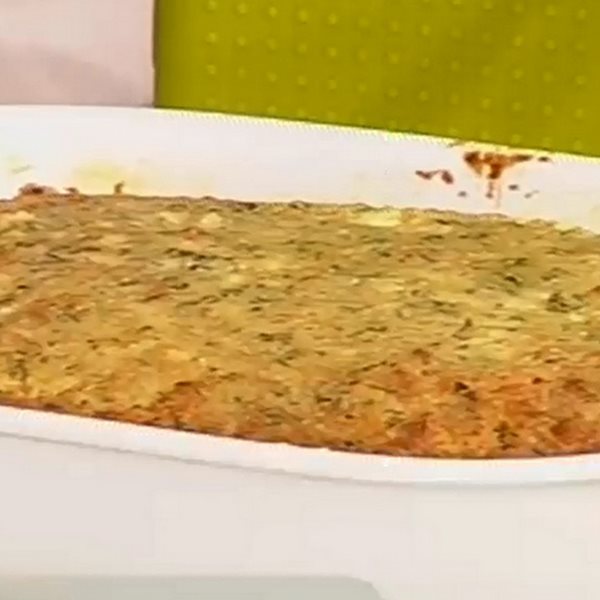 Πράσινη τυρόπιτα με κολοκύθι από την Αργυρώ Μπαρμπαρίγου (video)