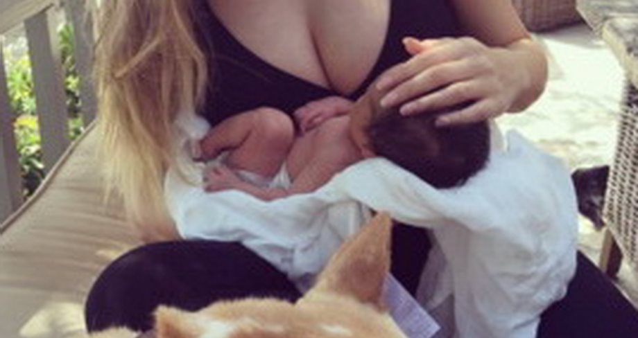 Η celebrity μανούλα δημοσίευσε την πρώτη φωτογραφία του νεογέννητου μωρού της!
