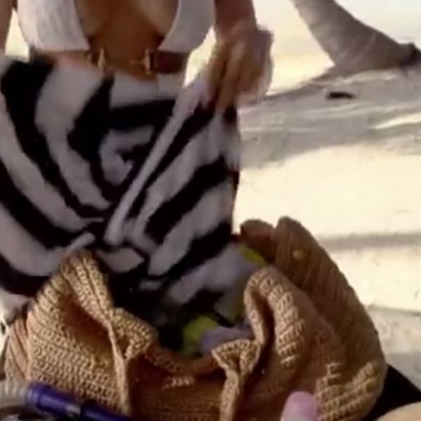 H Ιrina Shayk μας δείχνει τί περιλαμβάνει η τσάντα της! (Video)
