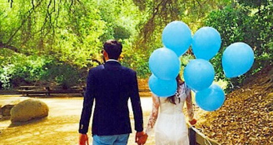 Η Ελληνίδα τραγουδίστρια δημοσίευσε αυτή τη φωτογραφία γράφοντας "Μυστικός γάμος..."