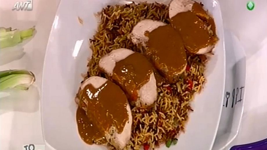 Κοτόπουλο ρολό γεμιστό με σάλτσα κρασιού από την Αργυρώ Μπαρμπαρίγου (Video)
