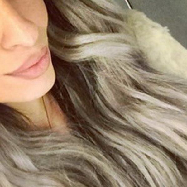 Μετά τη Φουρέιρα, η πασίγνωστη celebrity έκανε τηλεοπτική εμφάνιση με το γκρι χρώμα στα μαλλιά της