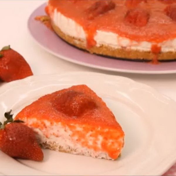 Εύκολο Cheesecake Φράουλας