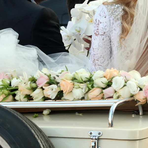 Το ζευγάρι της ελληνικής showbiz έχει επέτειο γάμου και θυμόμαστε την παραμυθένια τελετή