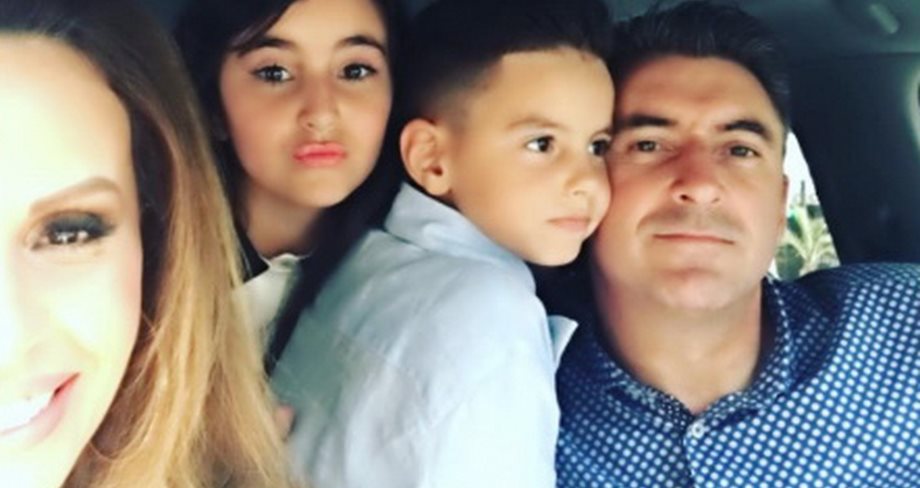 Ζαγοράκης: Έγινε νονός και η σύζυγος και η κόρη του έκλεψαν τις εντυπώσεις στη βάπτιση! - Φωτογραφίες