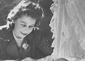 Δεκέμβριος 1948  - Επίσημο πορτρέτο πρίγκηπα Καρόλου