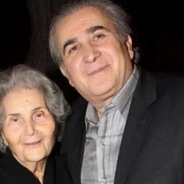 Λάκης Λαζόπουλος: Η γειτονιά της μητέρας του στη Λάρισα την αποχαιρετά
