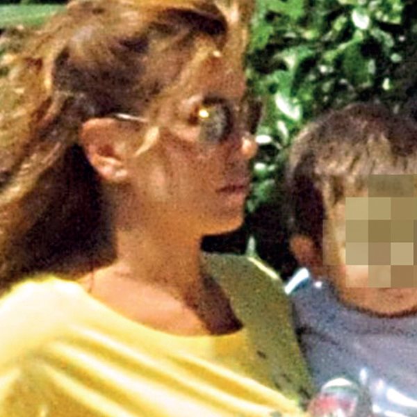 Ευγενία Μανωλίδου: Δημόσια εμφάνιση με τον μικρό γιο της, Αλκαίο