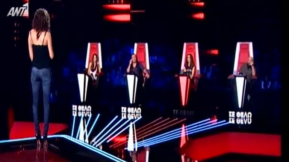 The Voice: Tην..."μάτιασαν" και έχασε τα λόγια της! (Video)