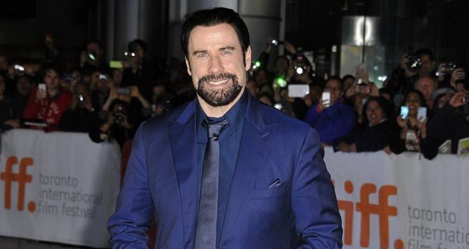 John Travolta: Δείτε τον χωρίς... την περούκα του