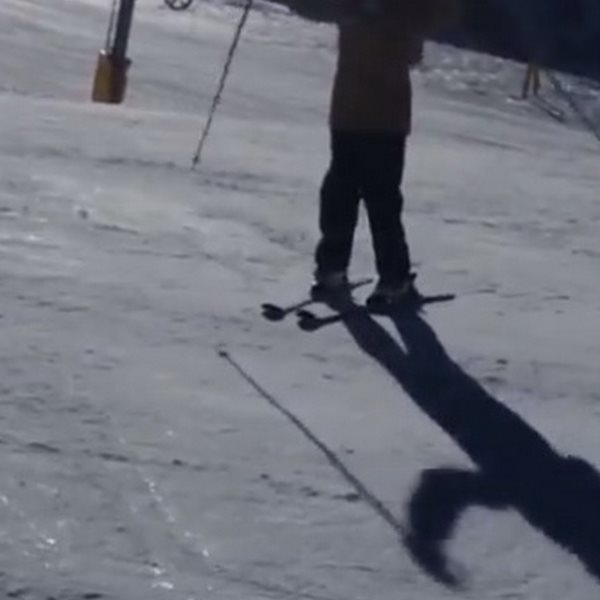 Η ηθοποιός πήγε για σκι στον Παρνασσό και το διασκεδάζει με την ψυχή της - VIDEO