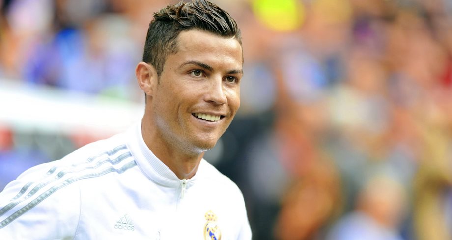 Ο Cristiano Ronaldo μας ξεναγεί στην υπερπολυτελή βίλα του στη Μαδρίτη!