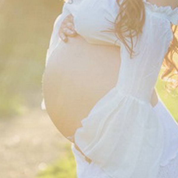 Η Ελληνίδα εγκυμονούσα celebrity μας ανοίγει το σπίτι της λίγο πριν την γέννα - VIDEO