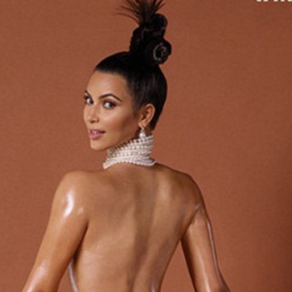 Kim Kardashian: Φωτογραφήθηκε γυμνή, με ένα ποτήρι σαμπάνιας στα οπίσθια